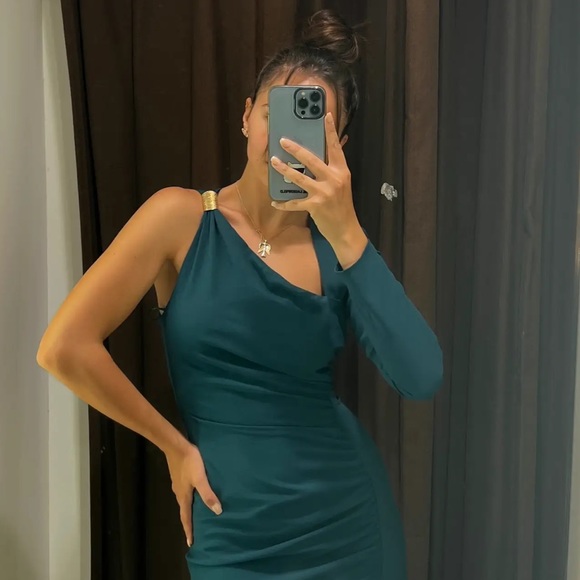 METAL PIECE ASYMMETRIC DRESS | GREEN | 9878/254 - Picture 4 of 7